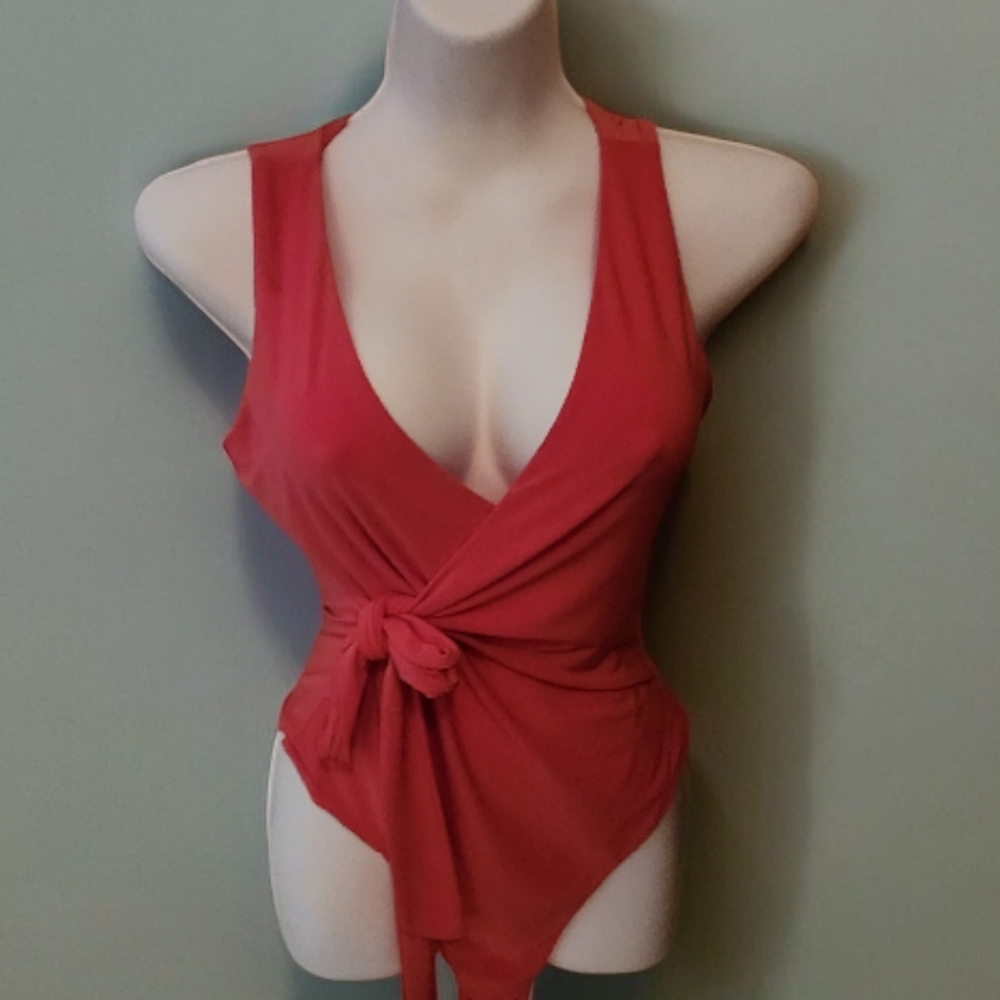 Lulus V-neck wrap bodysuit